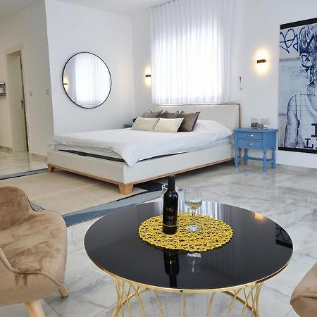 הסויטות של פולי Apartment Manot Bagian luar foto